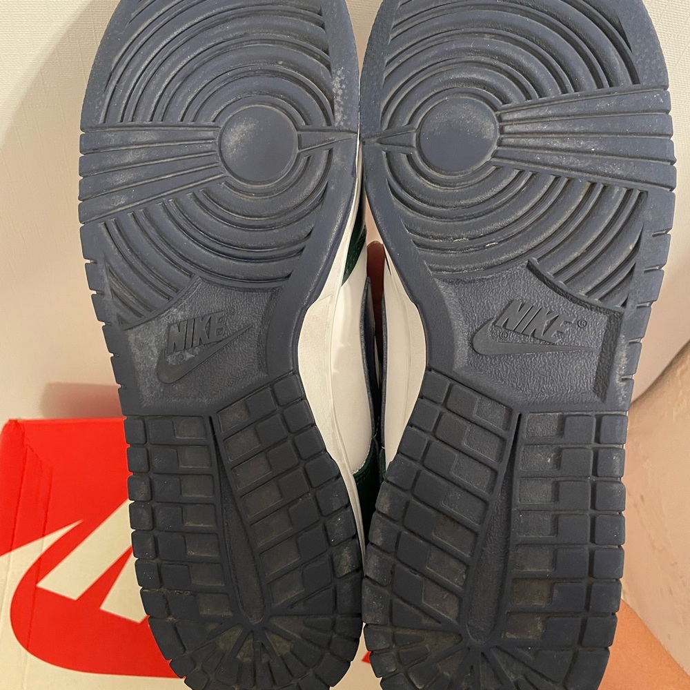 Nike dunks low - image 7